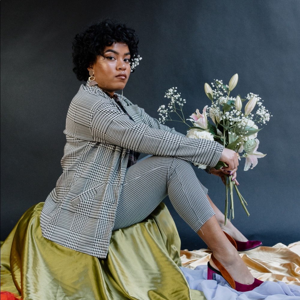 Meet your Posher, Nisa